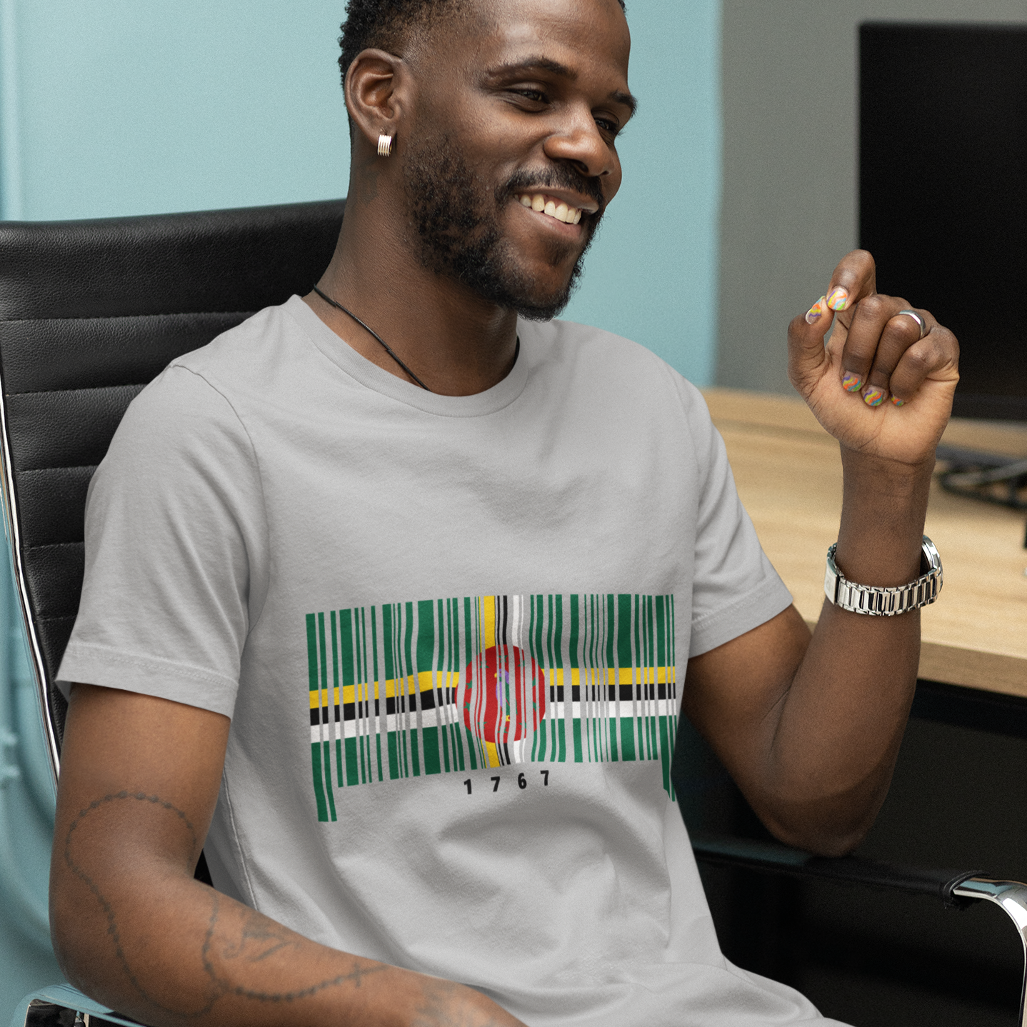 Dominican Flag Barcode - Men's Heavyweight T-Shirt