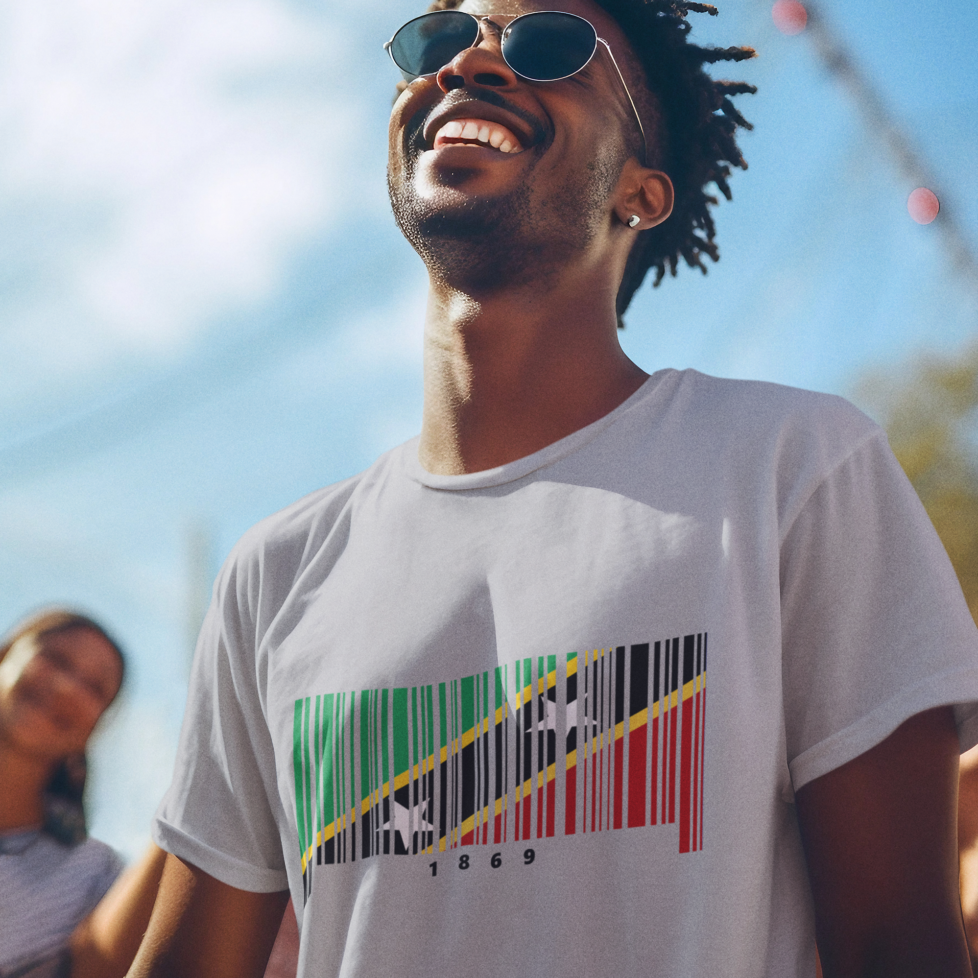 St. Kitts and Nevis Flag Barcode - Men's Heavyweight T-Shirt